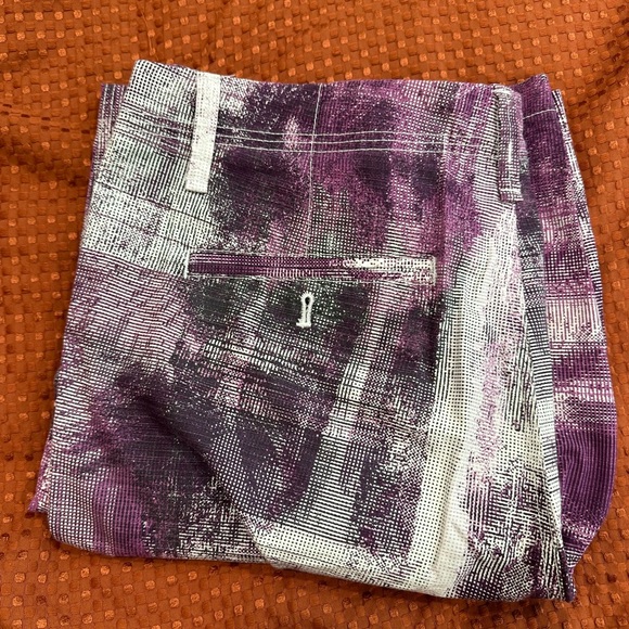 Calvin Klein Men’s Purple & White Flat Front Shorts Size: 34 Retails $70 NWOT - Picture 2 of 12